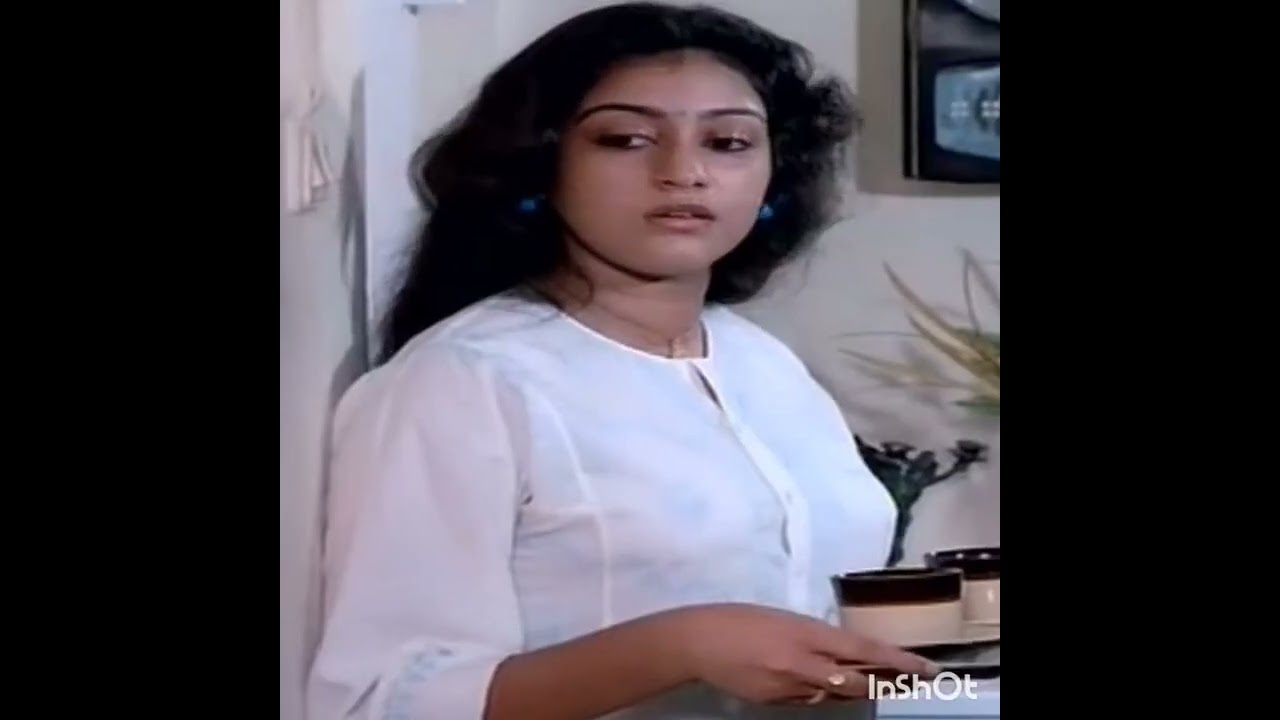 Parvathy jayaram  Nipple exposed | പാർവതിയുടെ മു*ഞെട്ട് കണ്ടോ