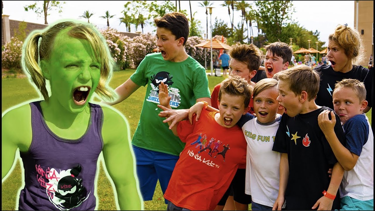 Payton SMASH! Team up with famous YouTubers!