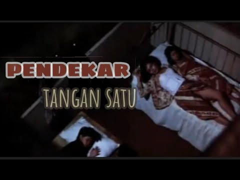 pembantaian keluarga somat.film lawas Pendekar tangan satu part 1 (1991)