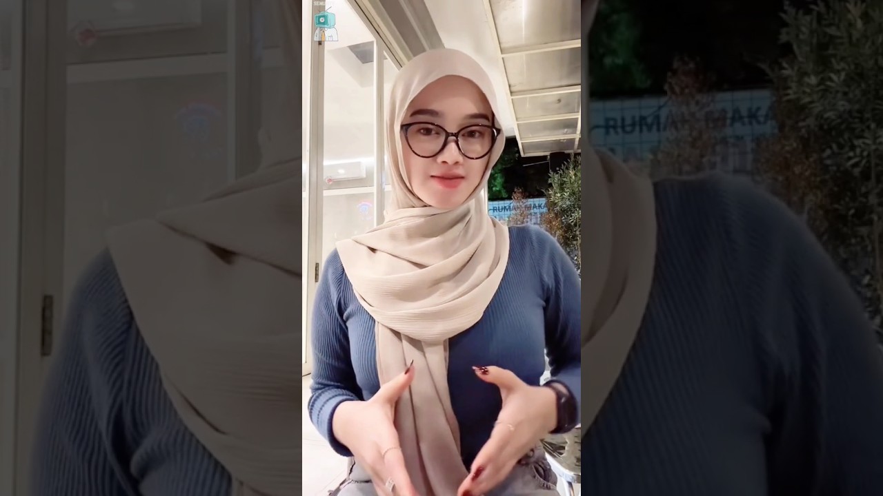 pemersatu bangsa wanita hijab cantik •|| bulat banget ? kacamatanya 😬