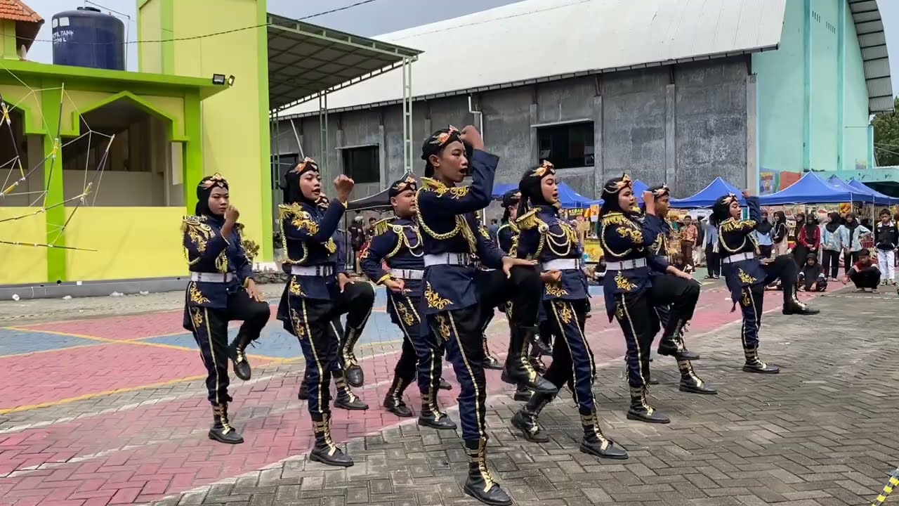 PENAMPILAN PASKIBRA SMP YPM 4 BOHAR DILKBB AMBARAWA 2025