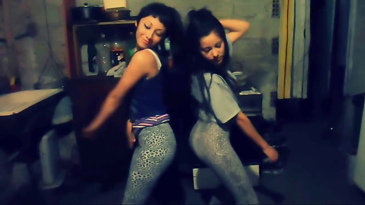 Pendejas turras bailando 2