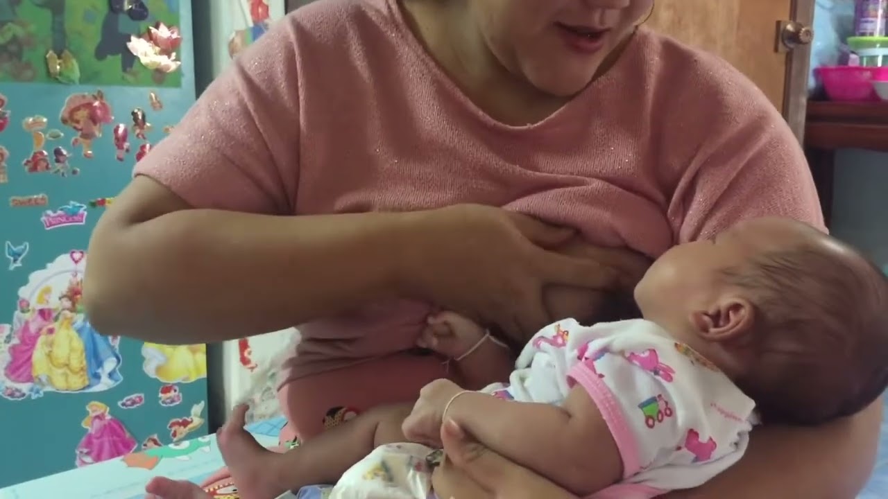 Pengorbanan Ibu Menyusui Bayi Dengan Kasih Sayang #23 #viral #Trending #Fyp #Breastfeeding