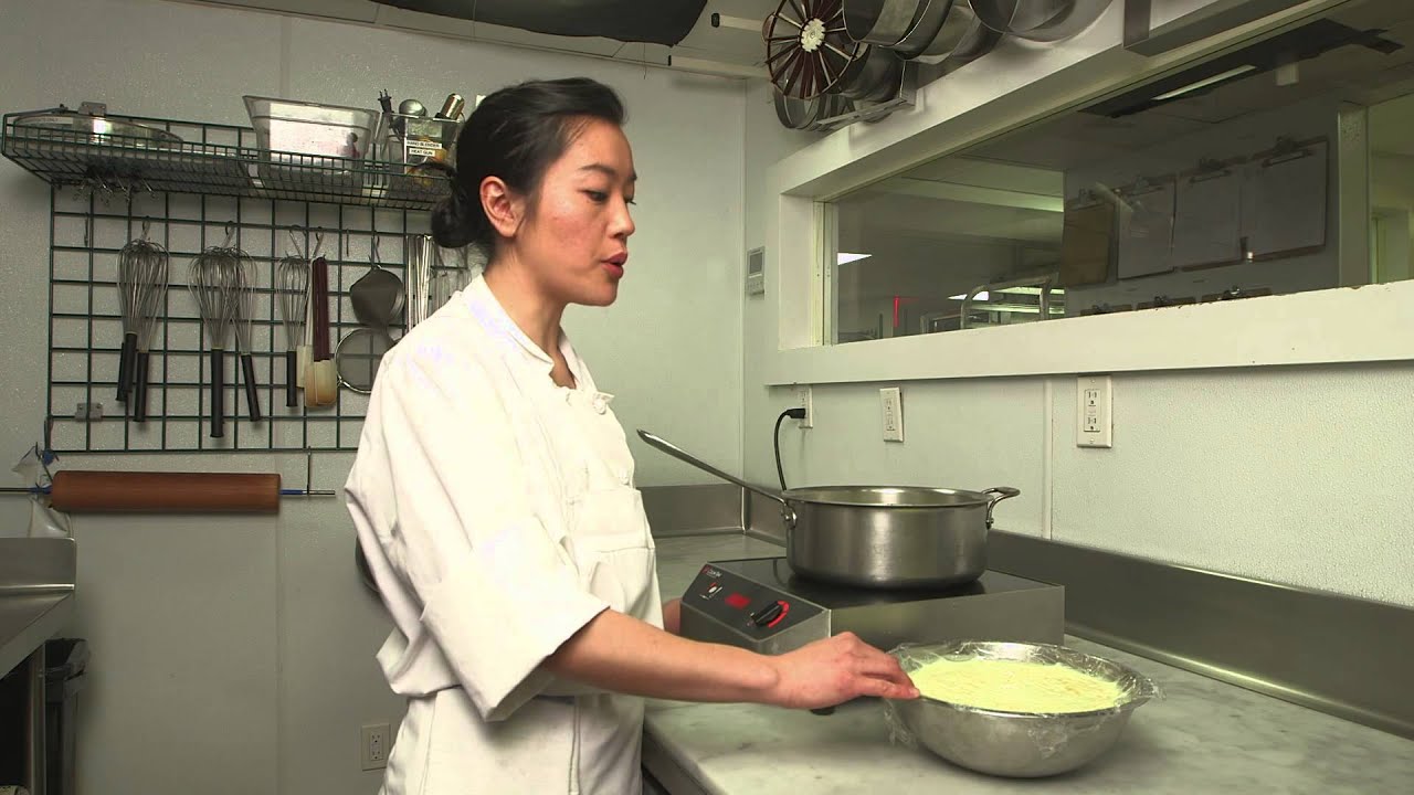 People Cooking Tings: How to Make Golden Rice Pudding, with Jen Yee