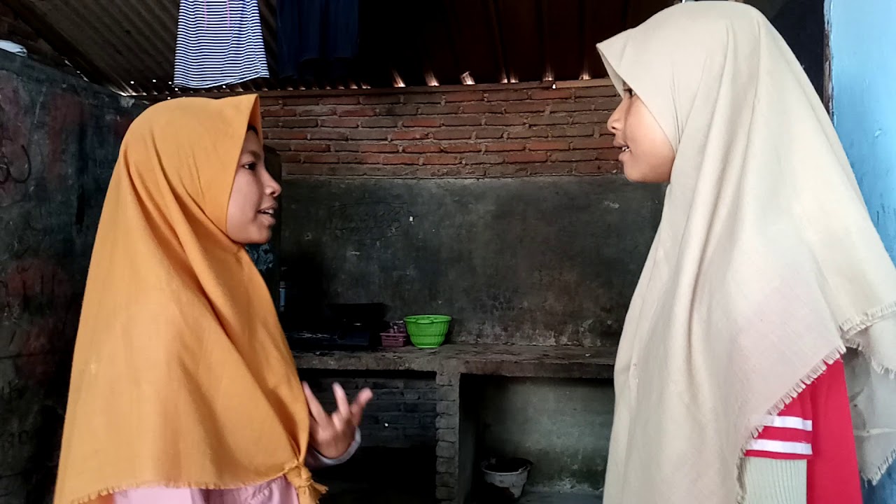 PERCAKAPAN BAHASA ARAB DI KAMAR MANDI SANTRIWATI PONPES  NURUL HIDAYAH  LABULIA