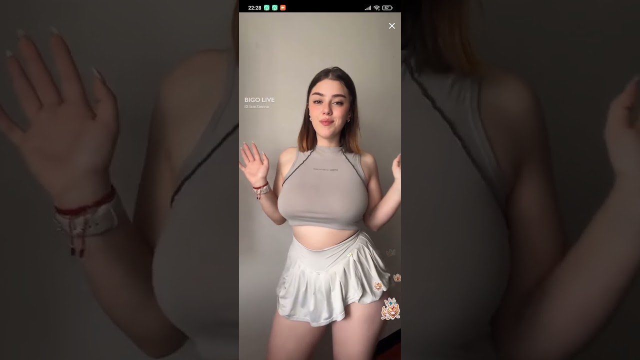 Periscope live latina girl stream bigo live dancing