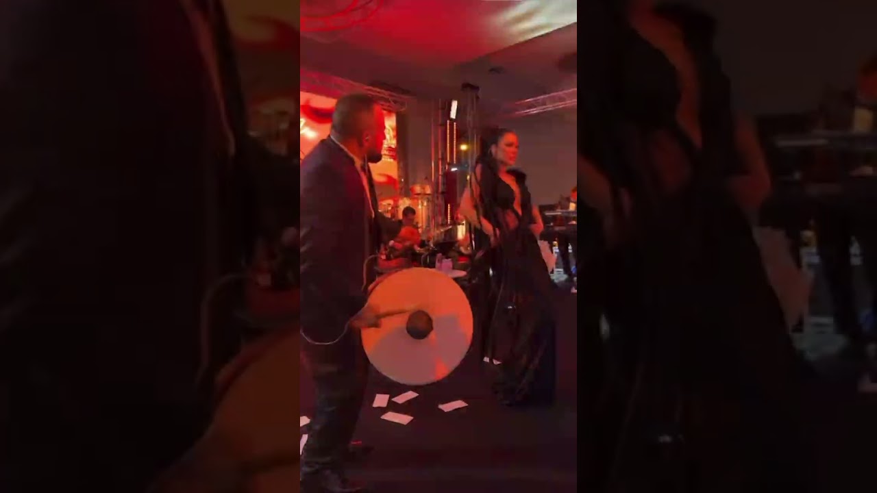 PETEK DİNÇÖZ BATUM KONSER