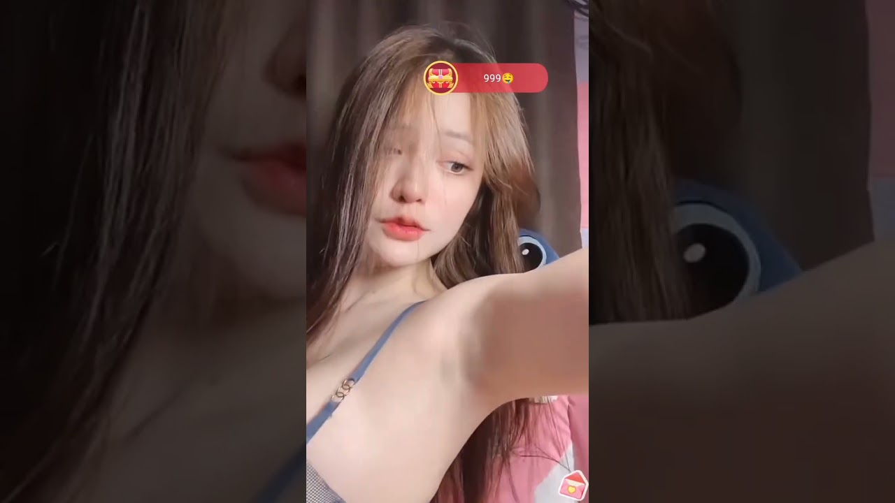 pikkyorn live pamer ketiak mulus dan glowing ✨💦 #armpit #kilikilireveal #ketiak