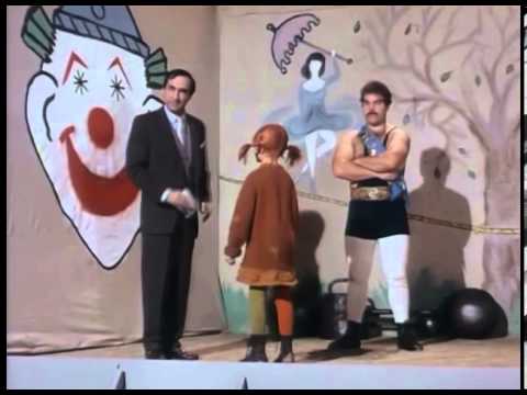 Pippi Rödstrumpa brottas med Starke Adolf
