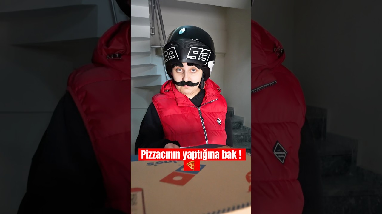 Pizza sipariş ettim , kuryeciyi yerken yakaladım 😨🍕
