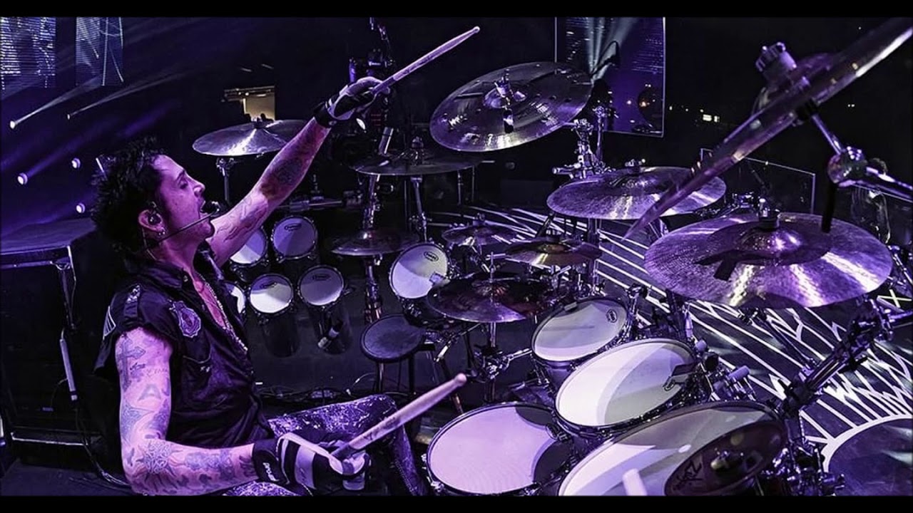 Planet Us( Hagar , Anthony ,Schon & Castronovo) - Vertigo live 2002