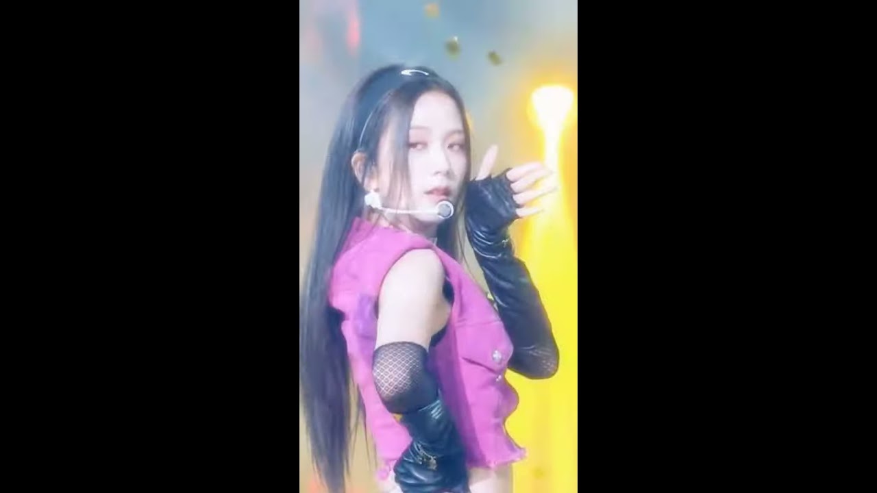 play date - jisoo