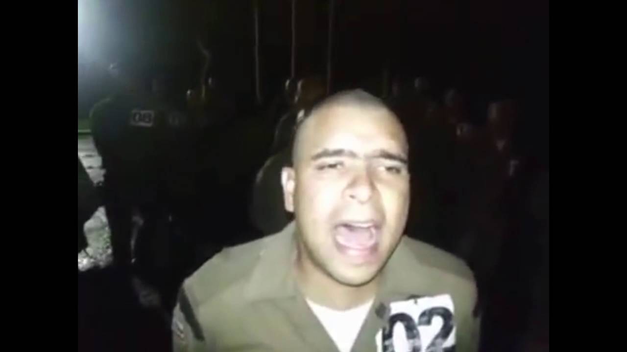 PMs CANTANDO 