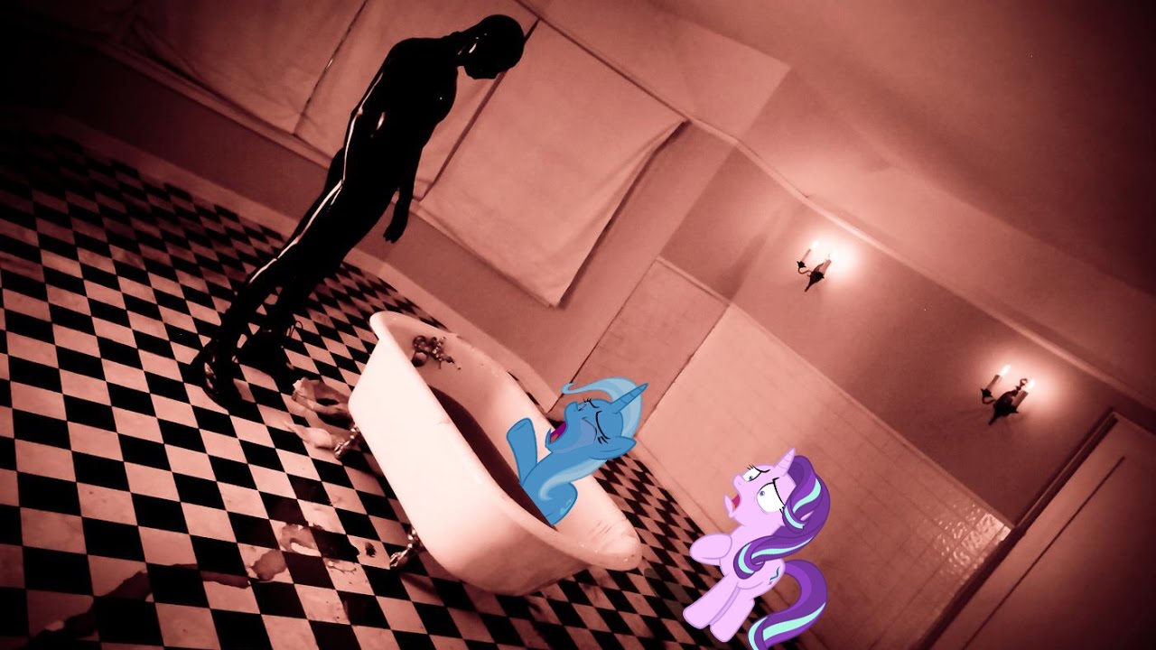 Ponies on American Horror Story - HHN