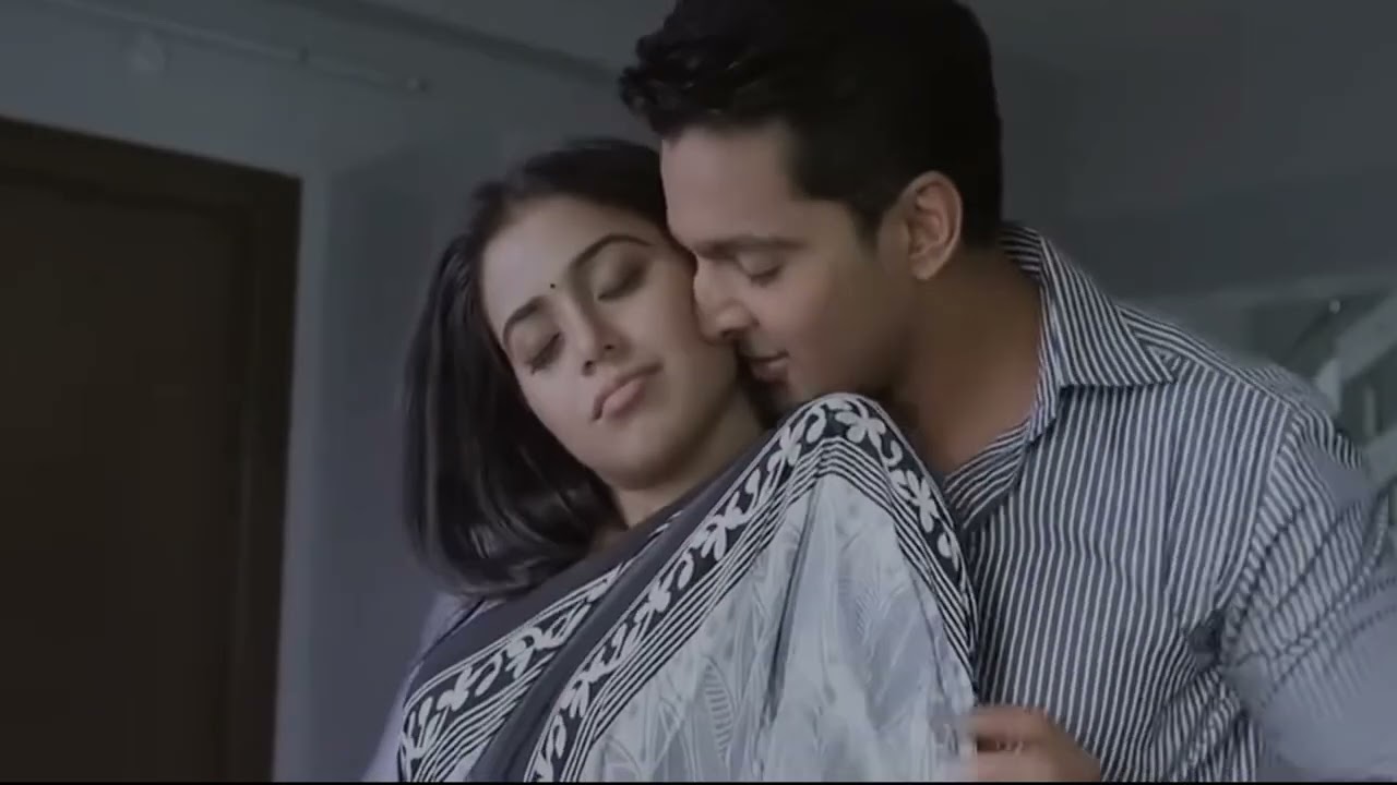 poorna hot satin saree | avunu movie hip navel