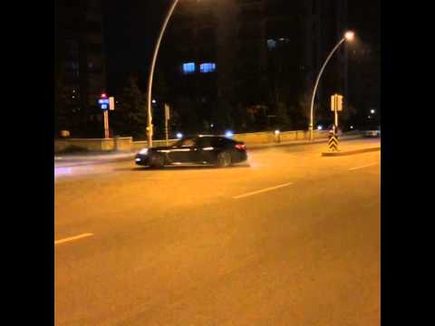 Porsche panamera turbo donuts burnout/Alperen Goktug