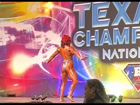 Posing for bodybuilding NPC Show