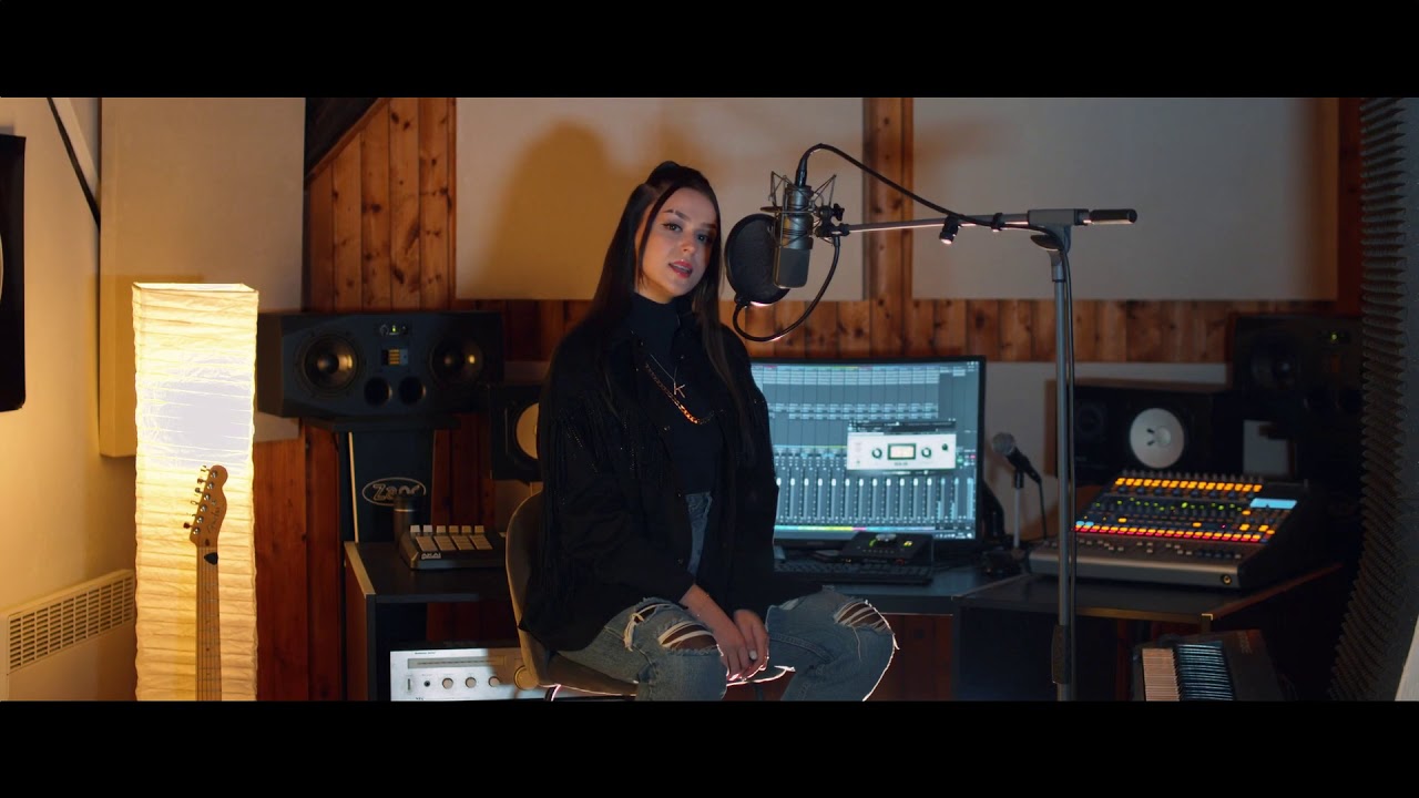 Positions - Ariana Grande |Nia Cover|
