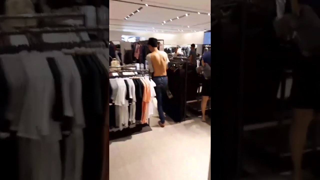 PRANK ! Di zara cuma pake baju stengah telanjang
