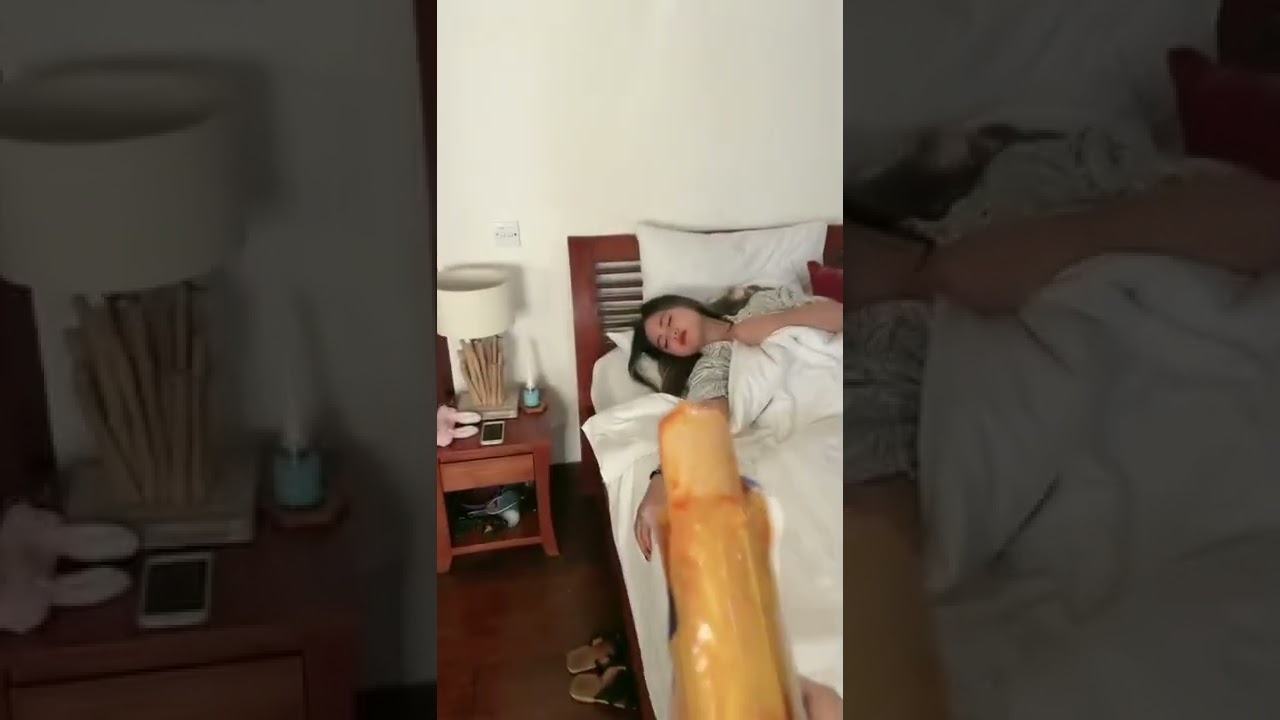 PRANK GIVE YULI SAUSAGE❗️😱