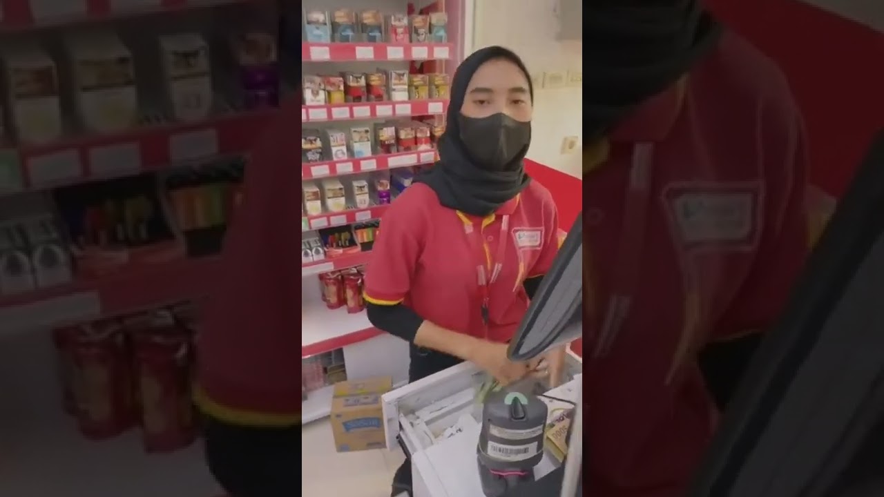 Prank Pegawai Minimarket Minta S3P0NG in #prank #fyp #tiktok