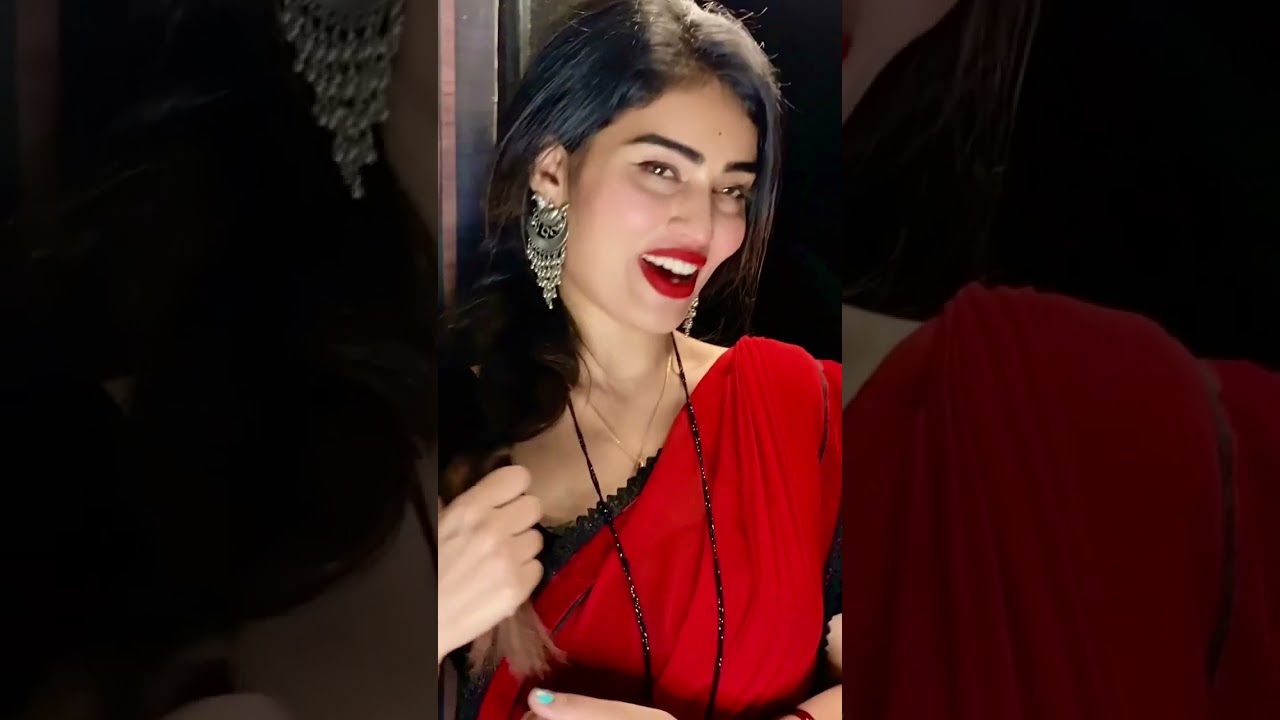 Pratiksha Bankar Hot Instagram Reels | Hot Desi Dance in Saree #shorts #tiktok #marathitiktok