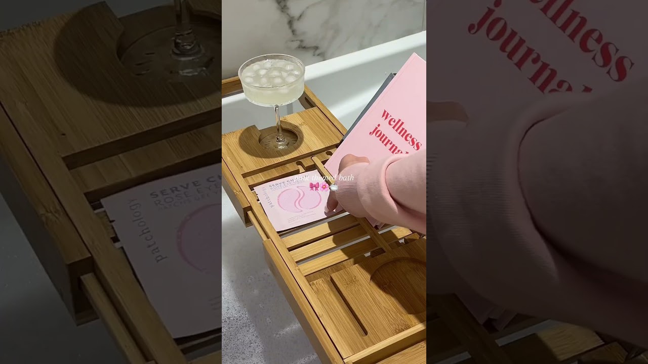 prepare a pink bath with me🎀 #aesthetic #selfcareroutine #asmr #bathroutine #pinkaesthetic #bath
