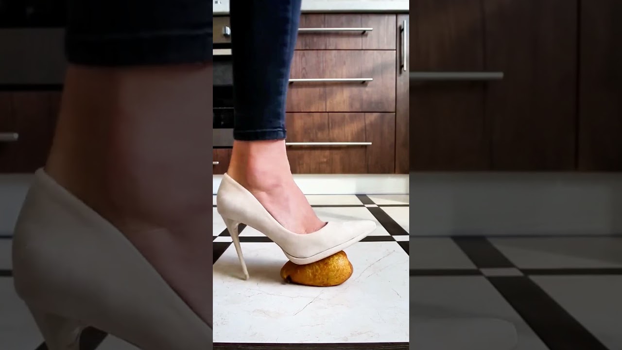 Pretty high heels vs pear