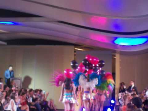 Primer desfile de VJX de Vicky Xipolitakis