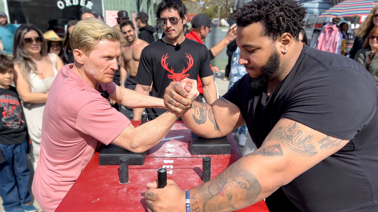 Pro Arm Wrestler challenges people in public