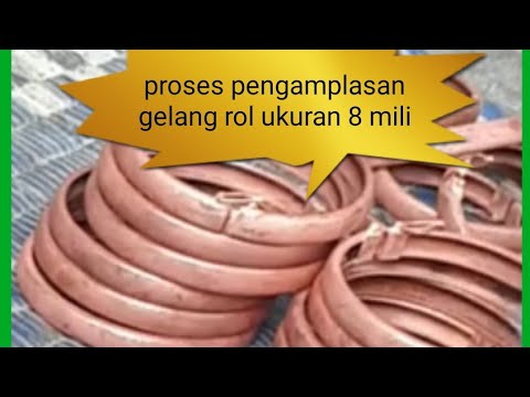Proses pengamplasan gelang rol konci ukuran 8 mili