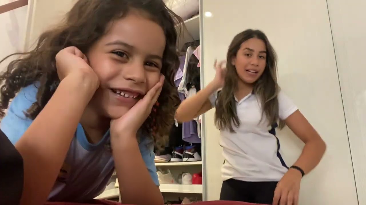 PROVANDO AS ROUPAS DA MINHA IRMÃZINHA DE 6 ANOS?