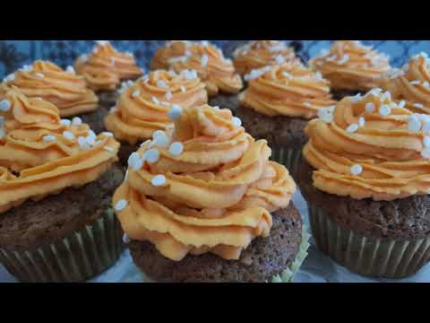 pumpkin cupcakes