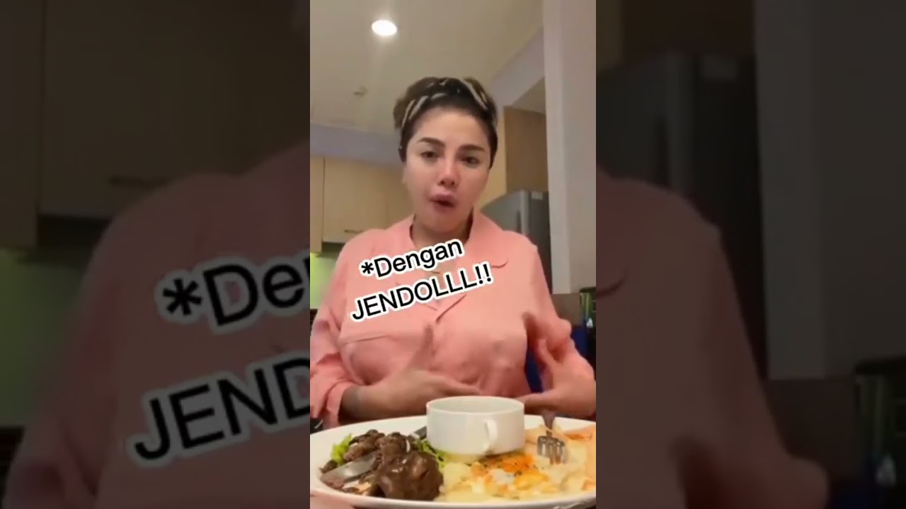 Puting Nikita Mirzani Ngejendol