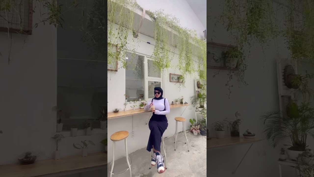 Putri Irawan 06 Tobrut Hijab