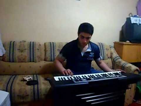PİYANİST EFSANE bu şarkı bizim olsun org yamaha ypt210