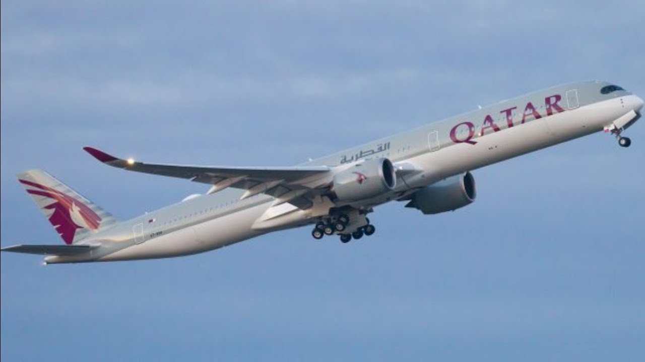 Qatar Airways A350 Flyover - Doha to Chicago