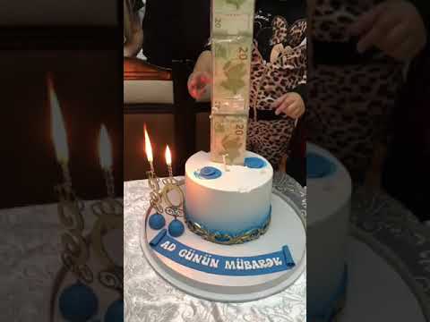 Qeyri-adi Ad günü təbriki.