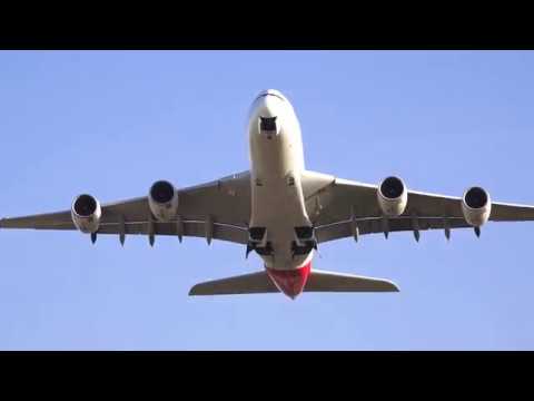 QF1 & Singapore 'SG50' A380 Take Off - Sydney