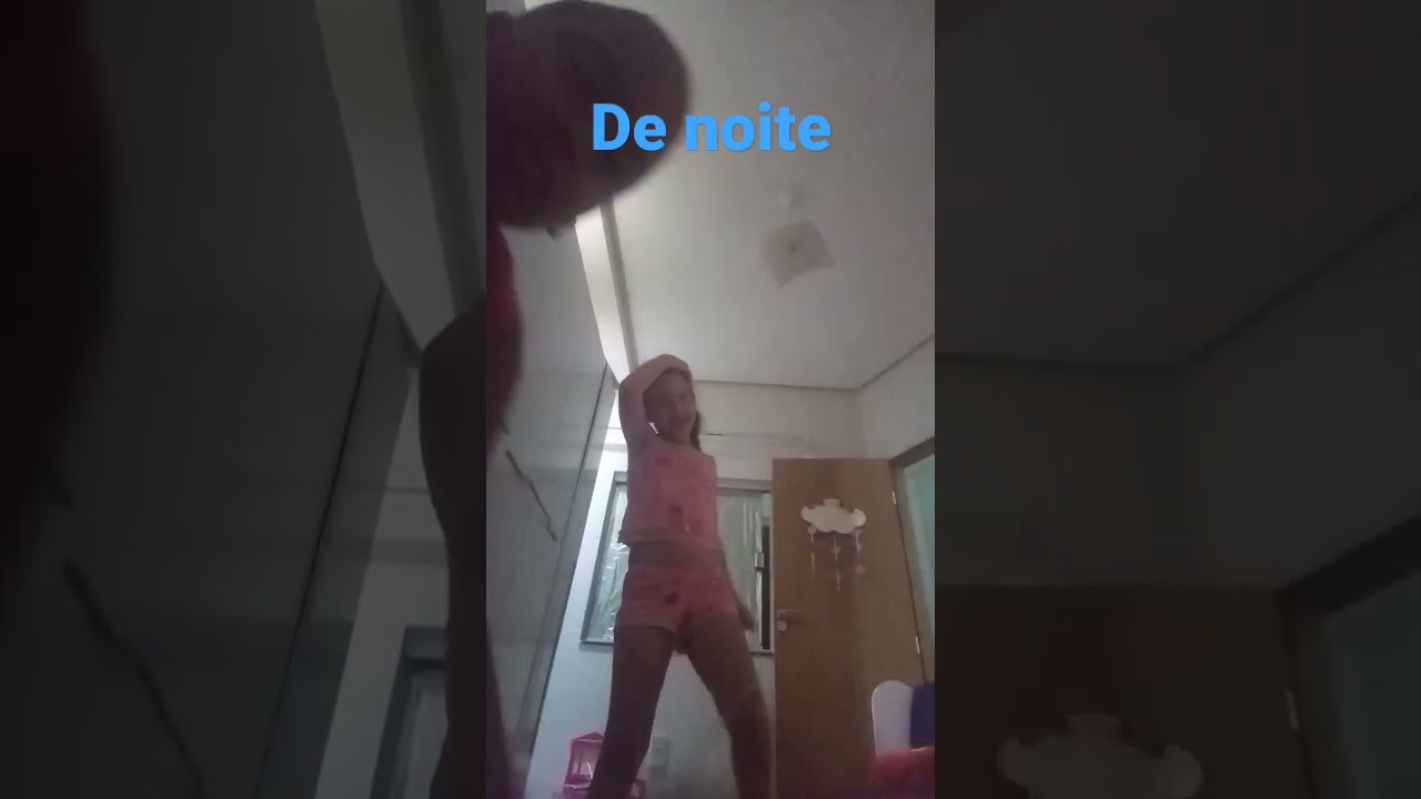 quando tô brincando de lutinha com a minha prima e ela sempre quer ser a melhor