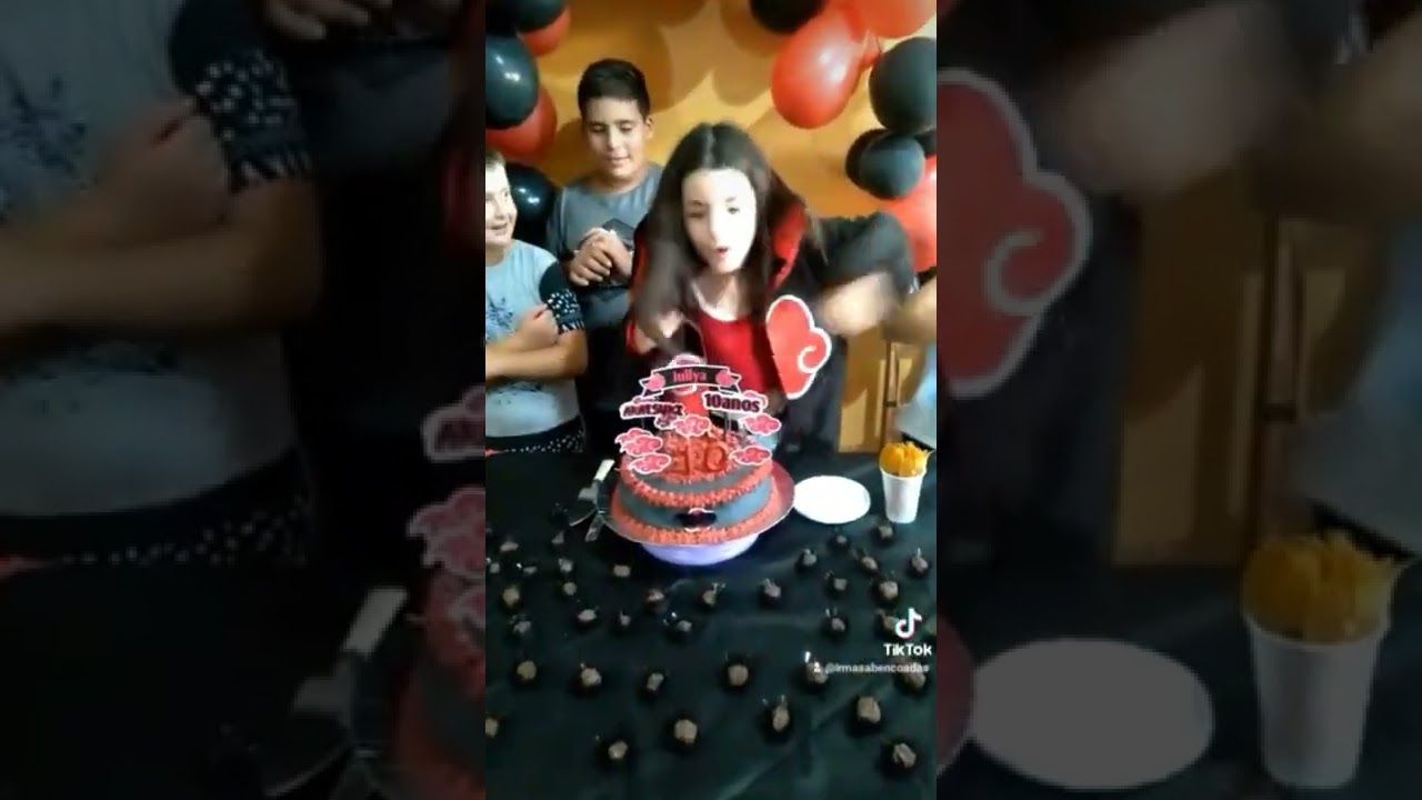 Quase que deu briga na hora de soprar a velinha kkk      #irmas #aniver #briga #001 #short