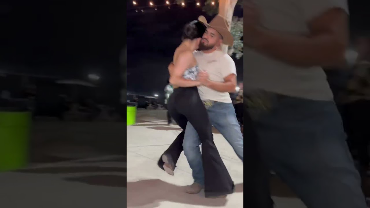 Que piensas ? 😭🤣 #celeste #huapangos #musica #music #cumbia #vallenato #bailes #parati #baile #fyp