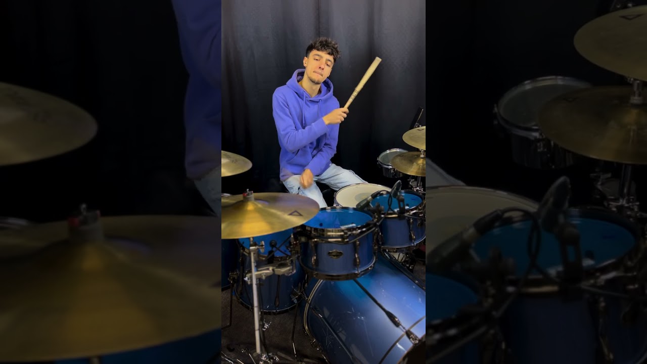Rafael Silva - Drum Groove - 18 (Drum Cover) #drummer #drumlessons #lesson #lessons #teacher