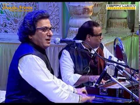 Rafta Rafta Woh Meri by Talat Aziz Live | HappyLucky Entertainment