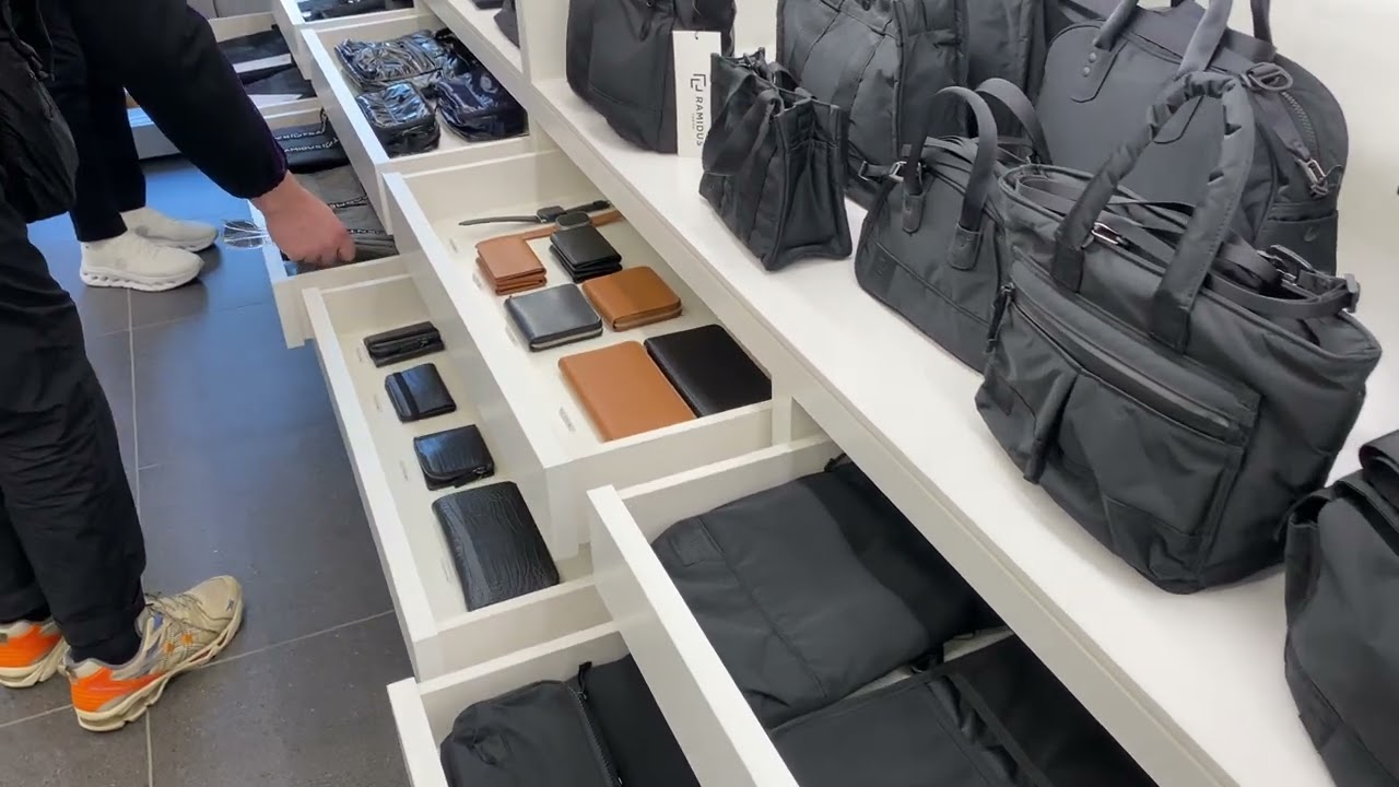 Ramidus, Shibuya shop tour