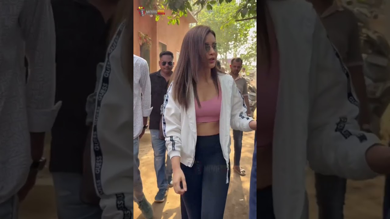 #Rashi khanna# hot 🔥 🥵 vertical look!! #Rashi khanna# hot 🔥 new look....