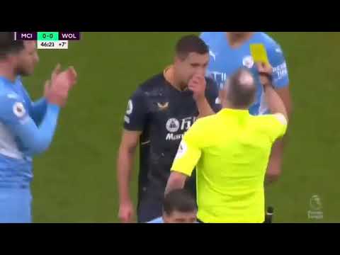 Raul Jimenez Napıyor İnanılmaz Bir Acemilik