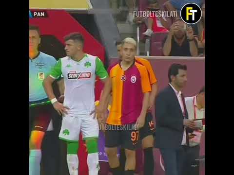 Rayn Donk EMRE MOR'a Faul yapmak isteyen rakibi indiriyor🇹🇷 ♥️ Nereden baksan kral hareket