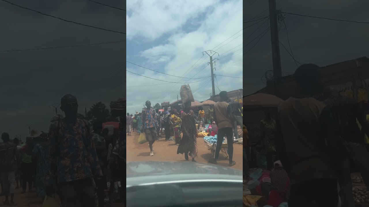 @RCA @BanguiWoodTV Orta Afrika cumhuriyeti (RCA) -Bangui bir mücadele bir yaşam Many people hear