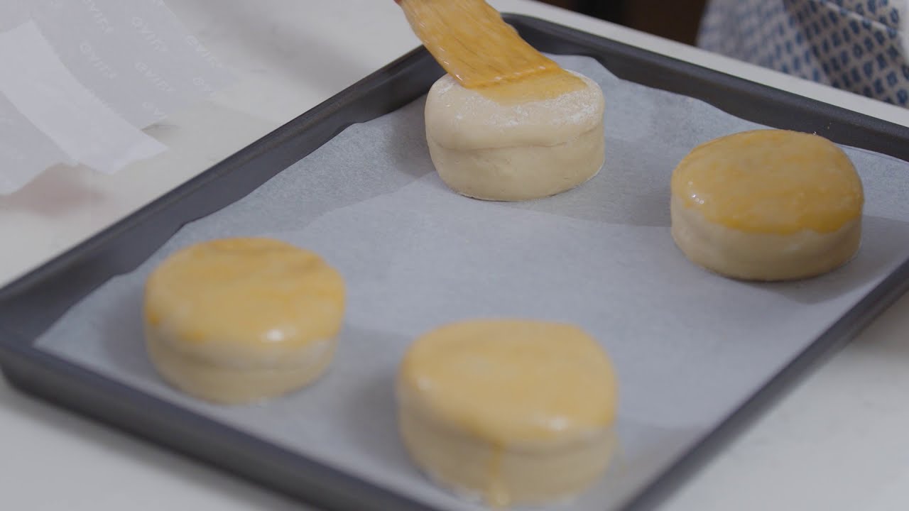 READY-TO-BAKE SCONES